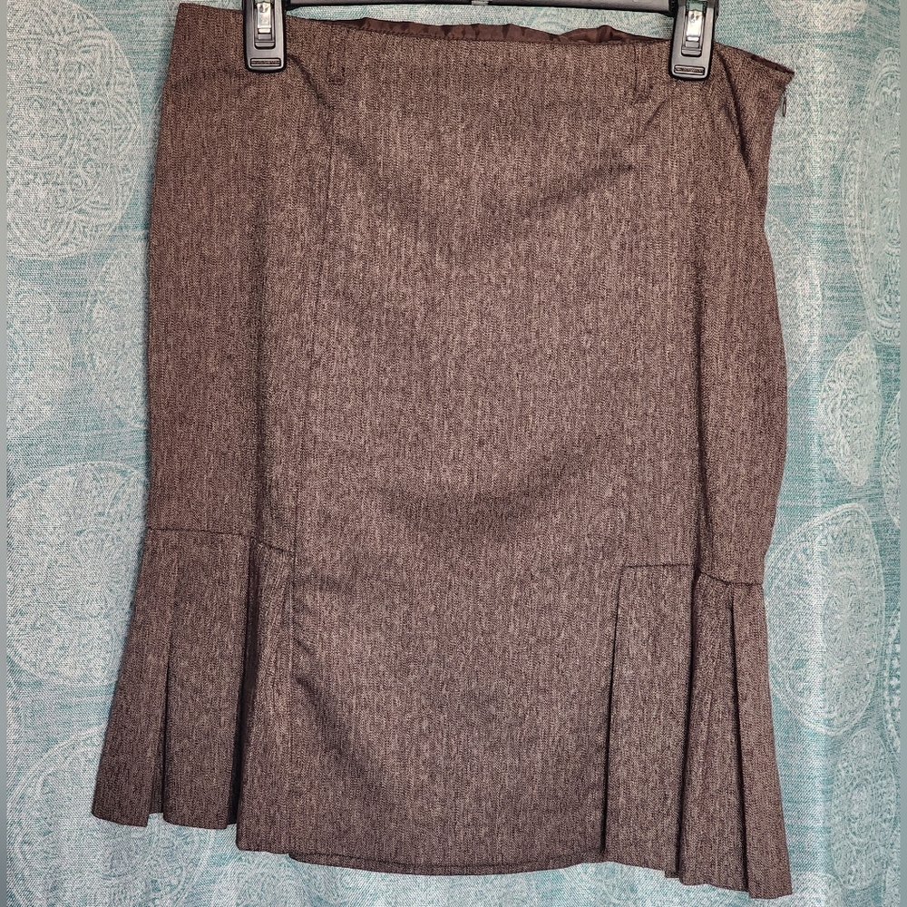 Juniors size 9 brown Skirt
